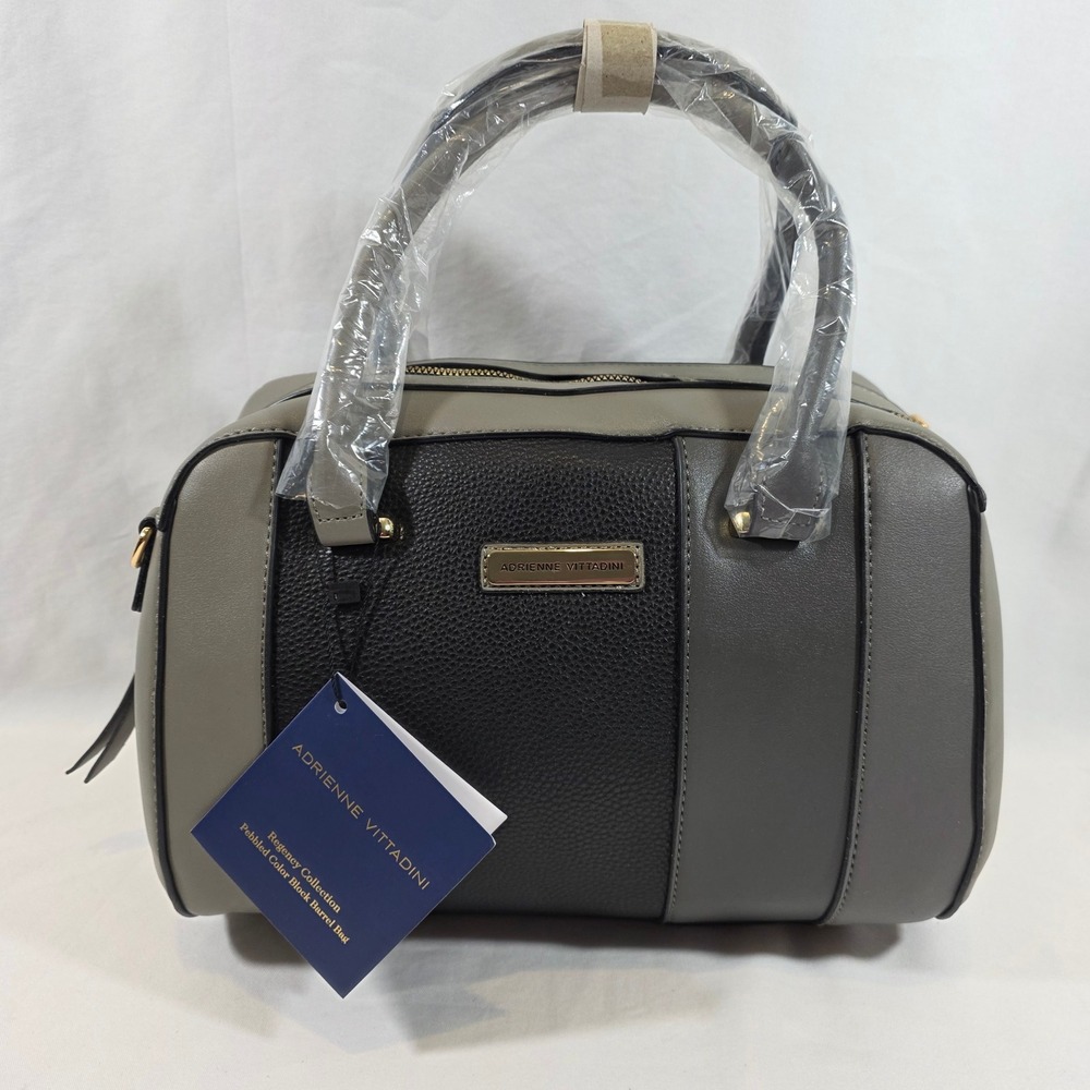Adrienne Vittadini Regency Collection Pebbled Color Block Barrel Bag NWT - Picture 1 of 10
